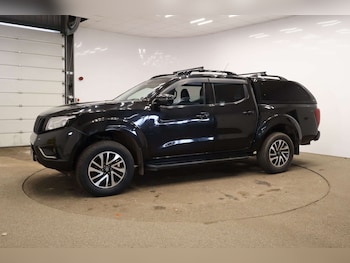 Used Nissan Navara 2017 for sale - 78525625: Photo