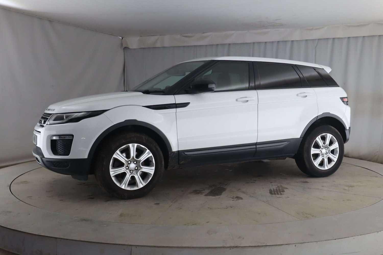 Used Land Rover Range Rover Evoque 2017 for sale - 77438691: Photo 4