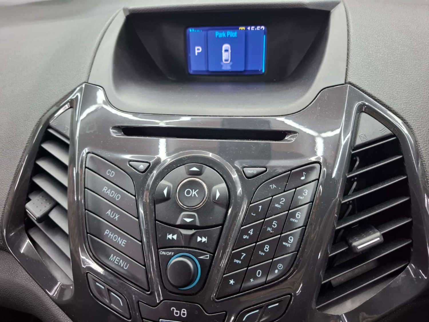 Used Ford Ecosport 2016 for sale - 76921423: Photo 22