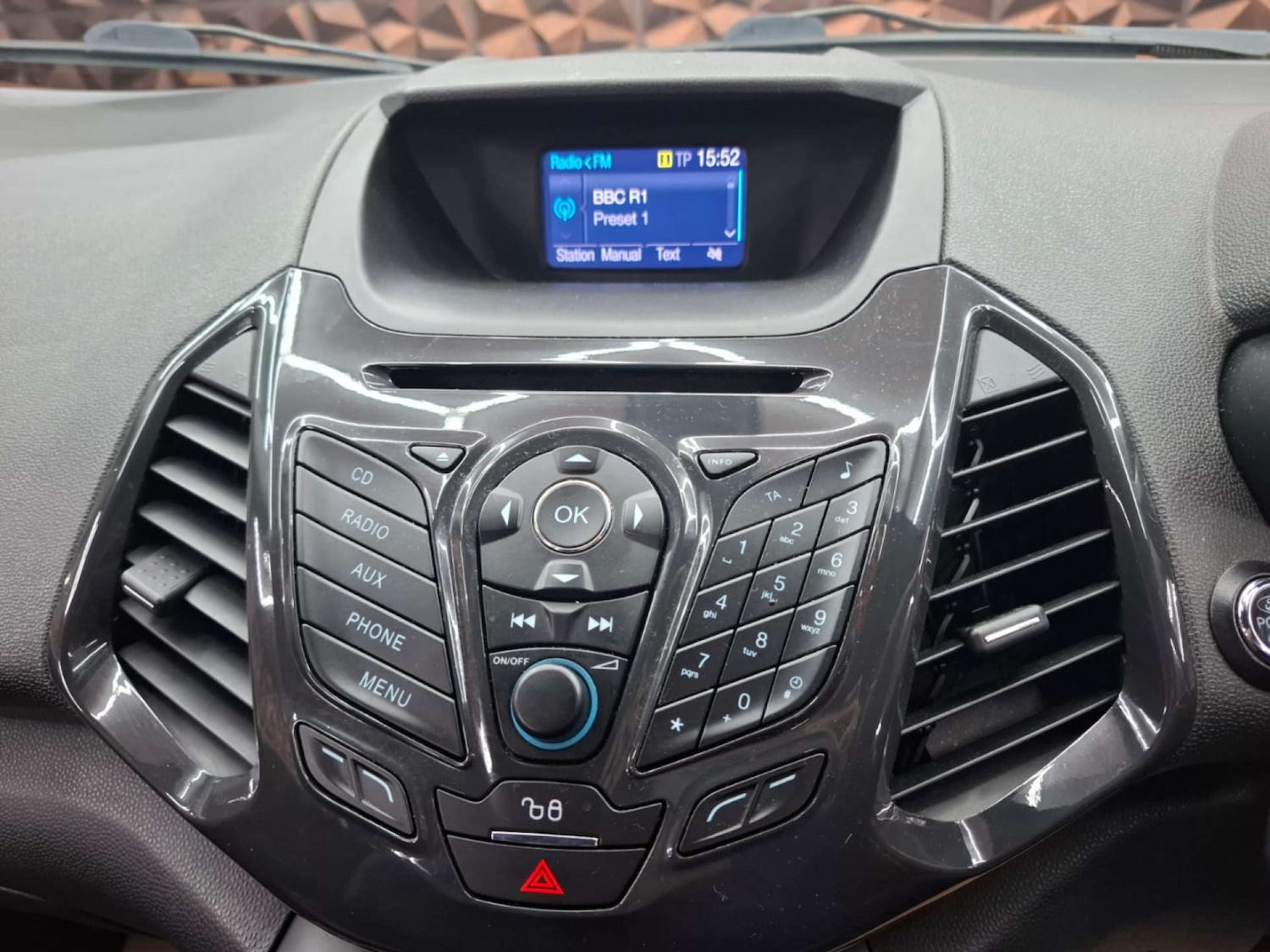 Used Ford Ecosport 2016 for sale - 76921423: Photo 25