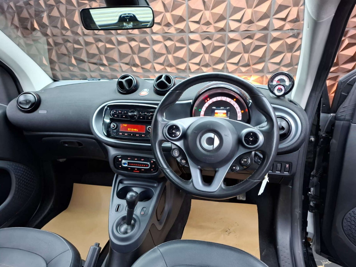 Used smart fortwo 2017 for sale - 77151210: Photo 18