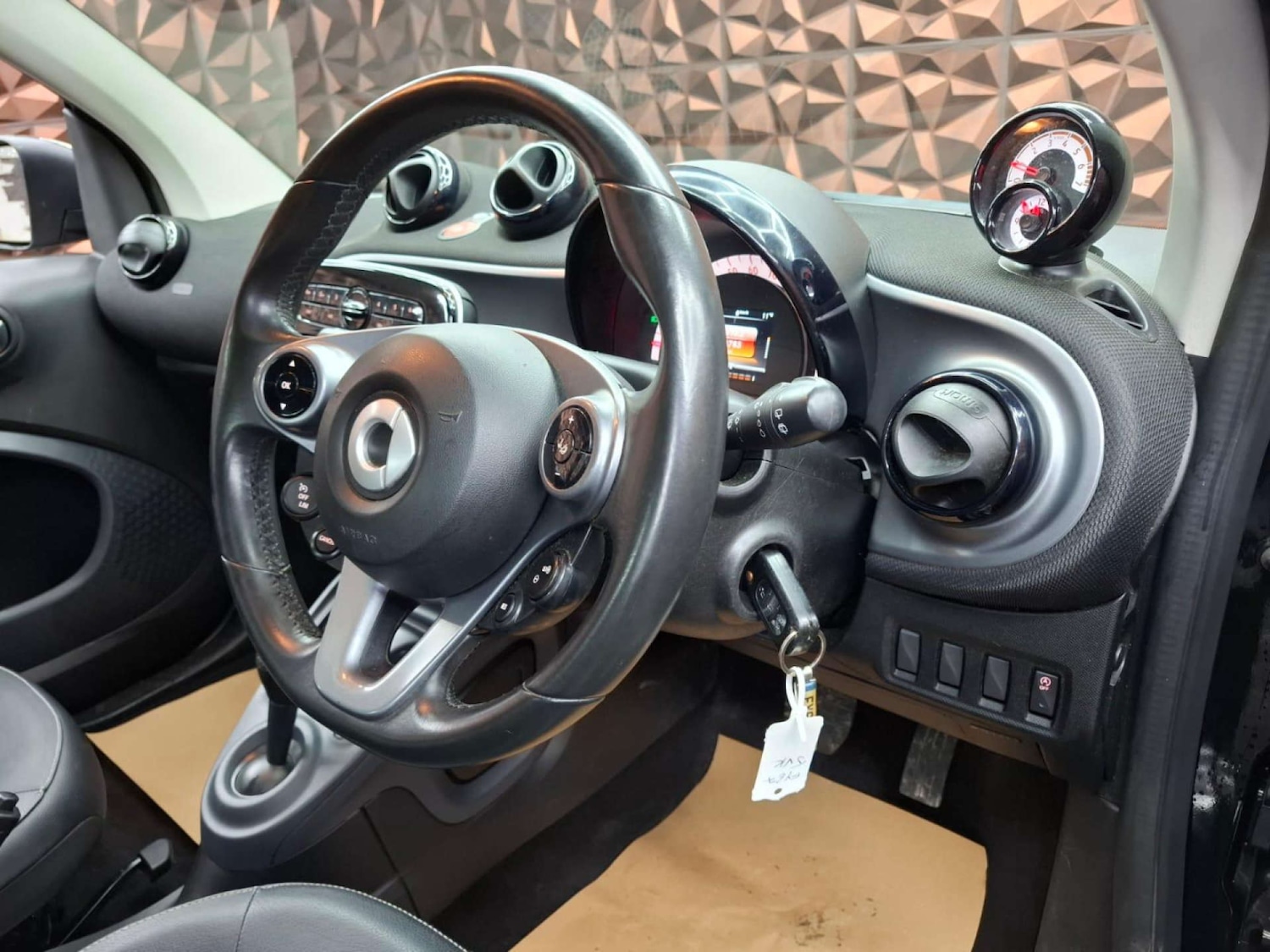 Used smart fortwo 2017 for sale - 77151210: Photo 23