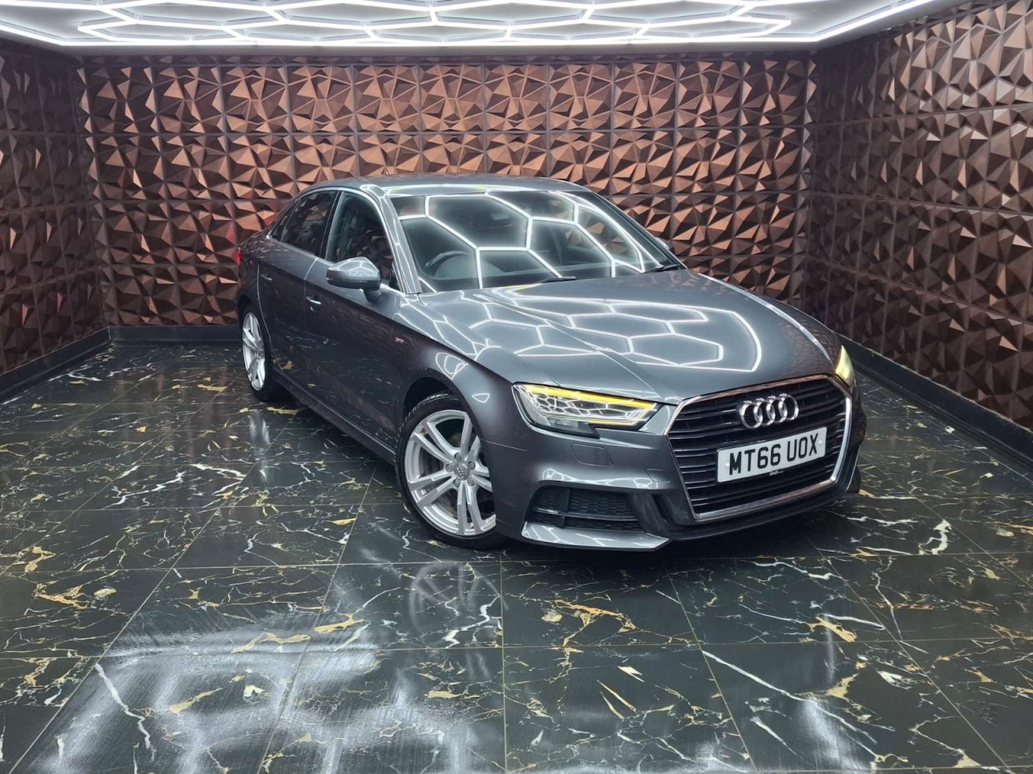 Used Audi A3 2016 for sale - 77494138: Photo 2