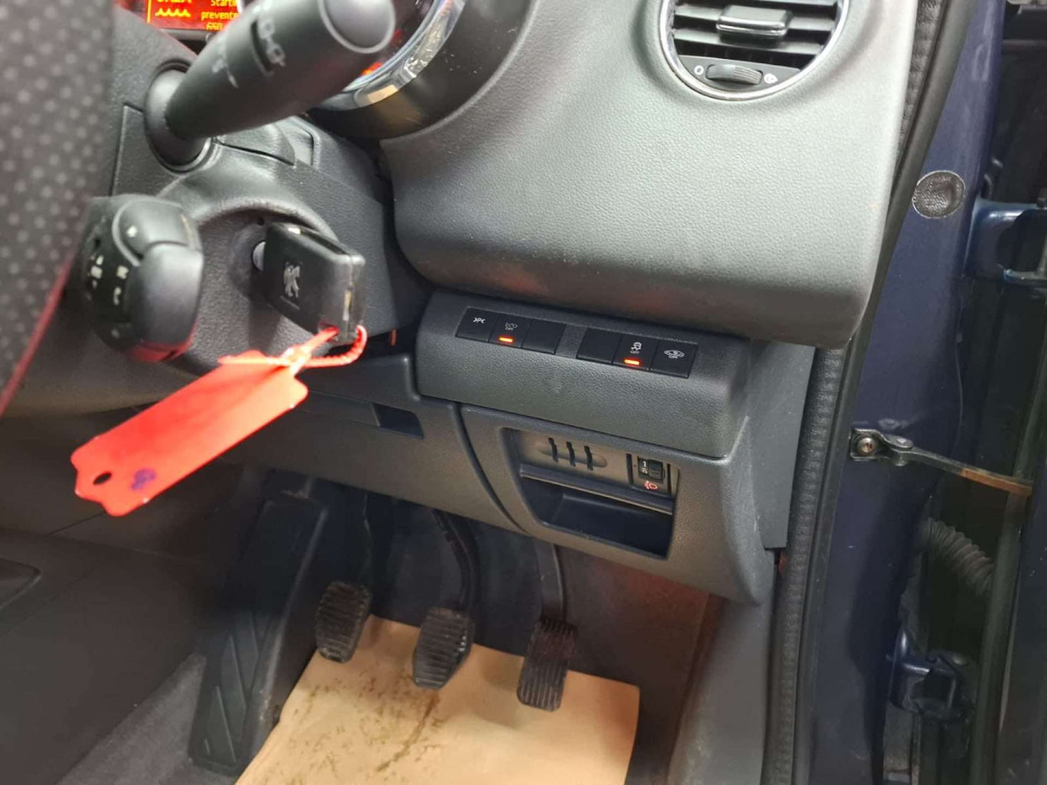 Used Peugeot 3008 2015 for sale - 77151328: Photo 26