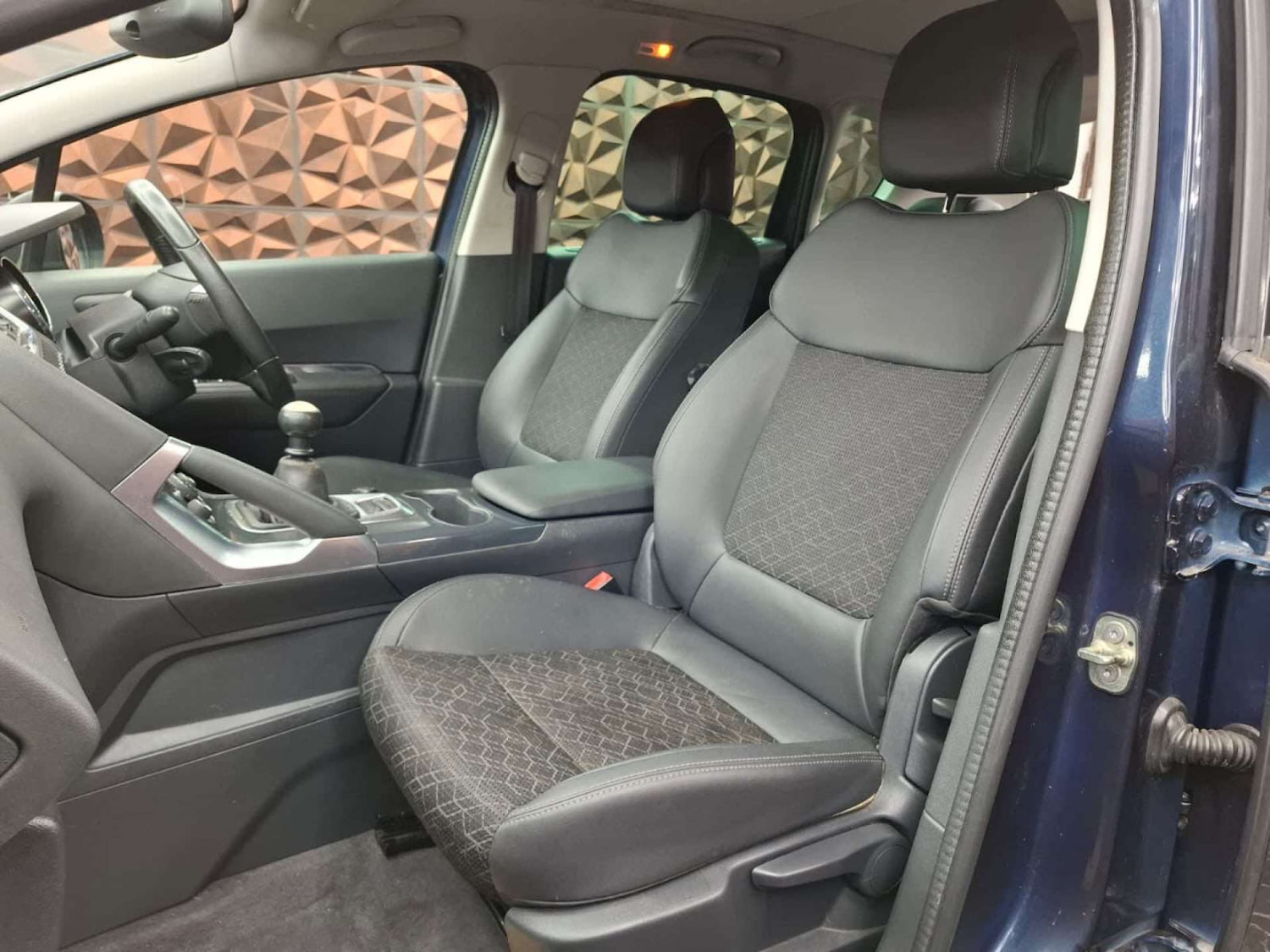 Used Peugeot 3008 2015 for sale - 77151328: Photo 30