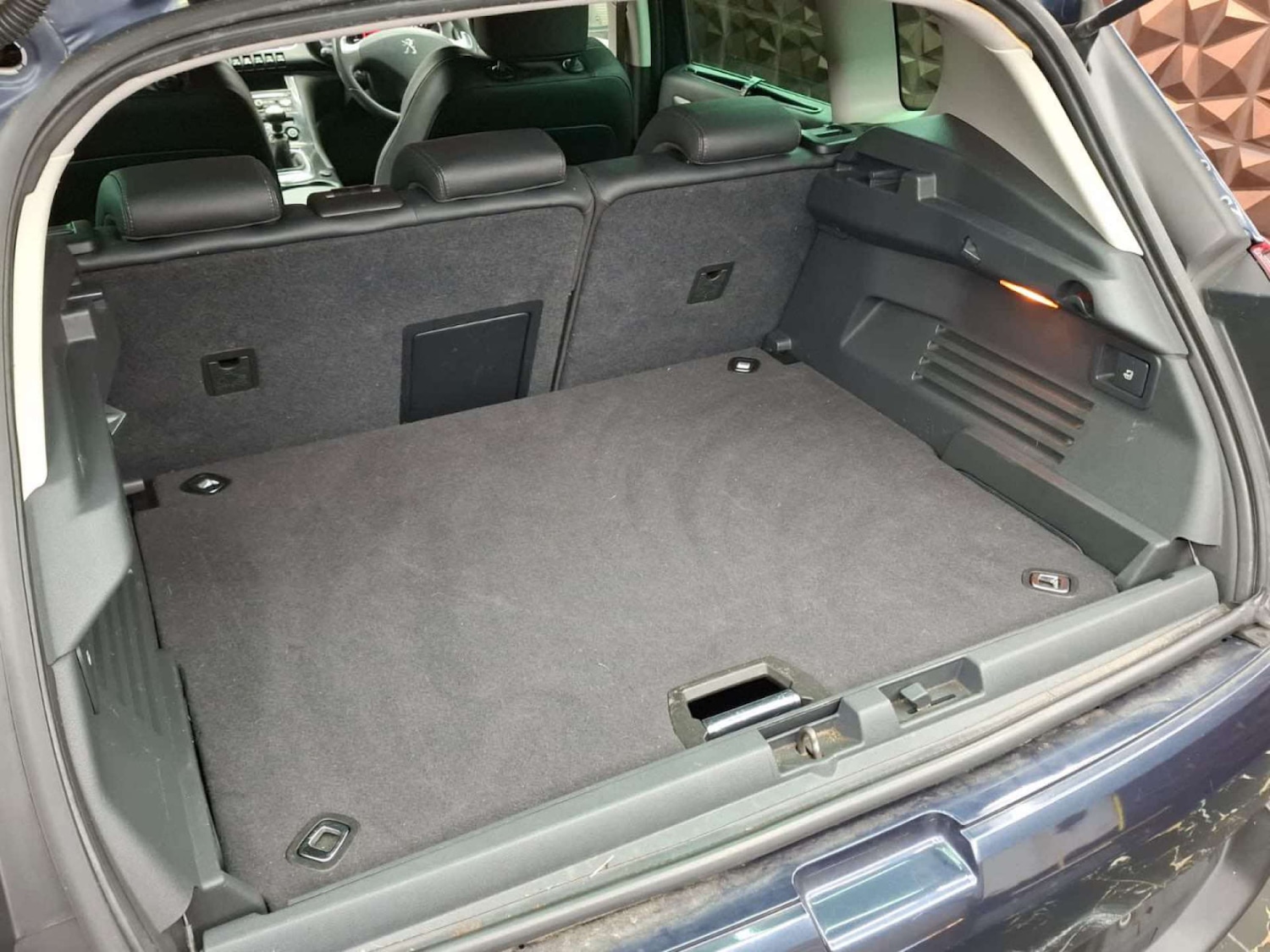 Used Peugeot 3008 2015 for sale - 77151328: Photo 40