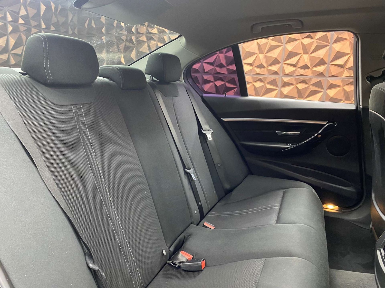 Used BMW 3 Series 2017 for sale - 77575824: Photo 10