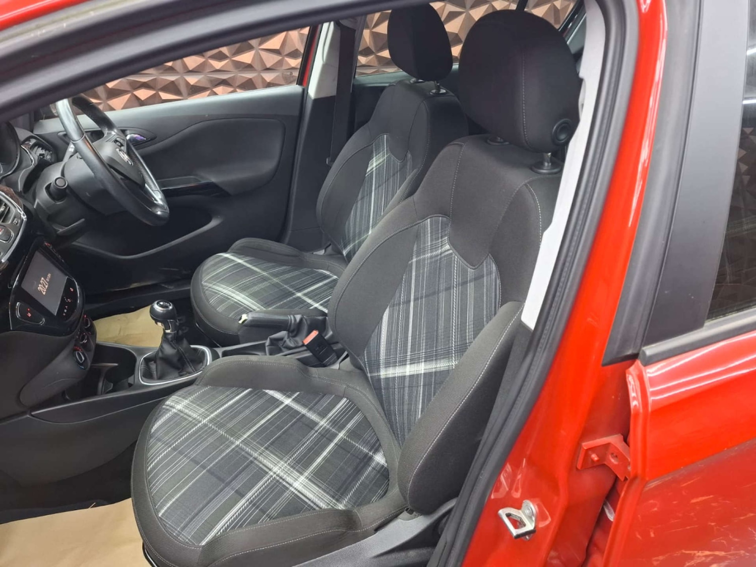 Used MINI Hatch 2017 for sale - 76921440: Photo 21