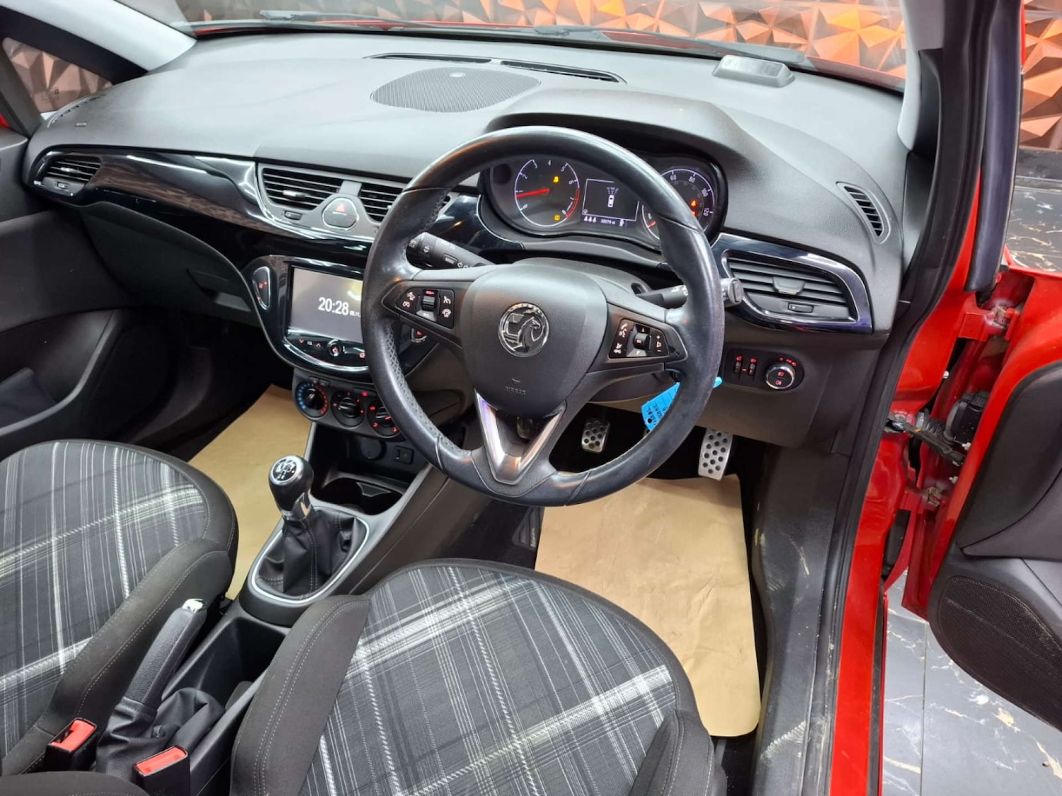 Used MINI Hatch 2017 for sale - 76921440: Photo 26