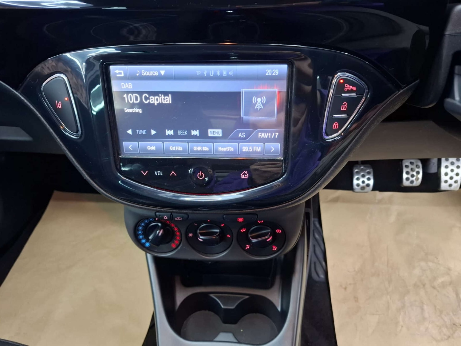 Used MINI Hatch 2017 for sale - 76921440: Photo 34