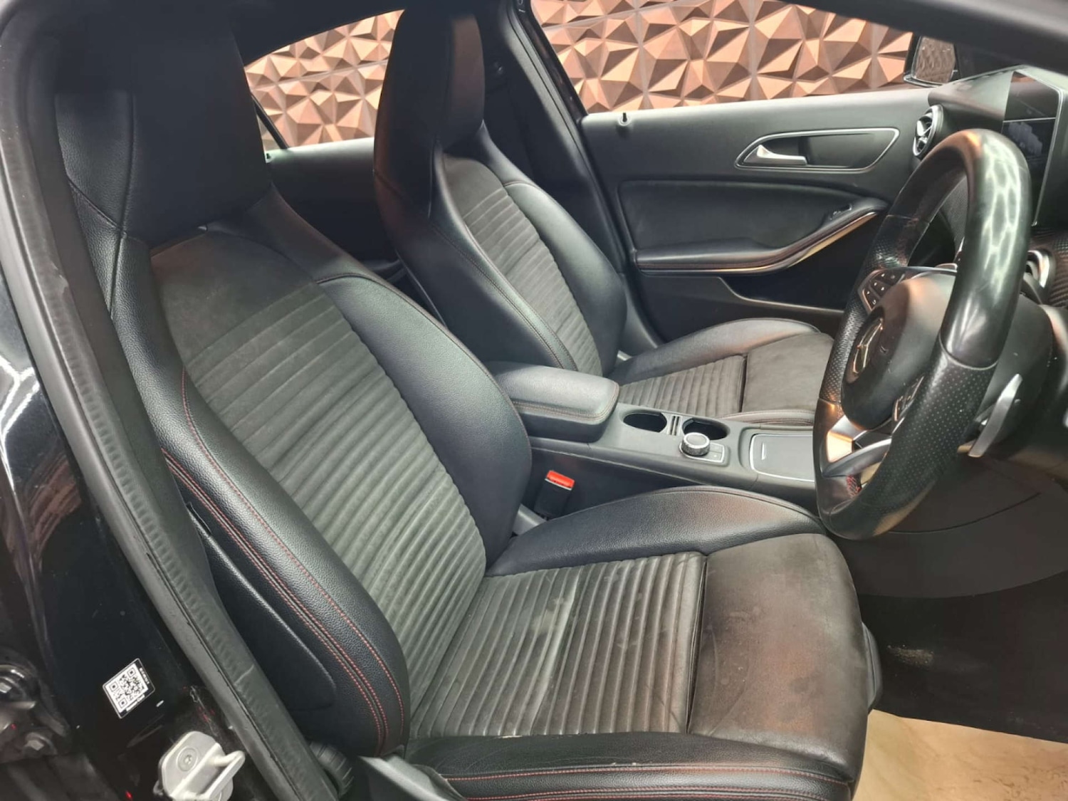 Used Mercedes-Benz A-Class 2017 for sale - 76921394: Photo 9