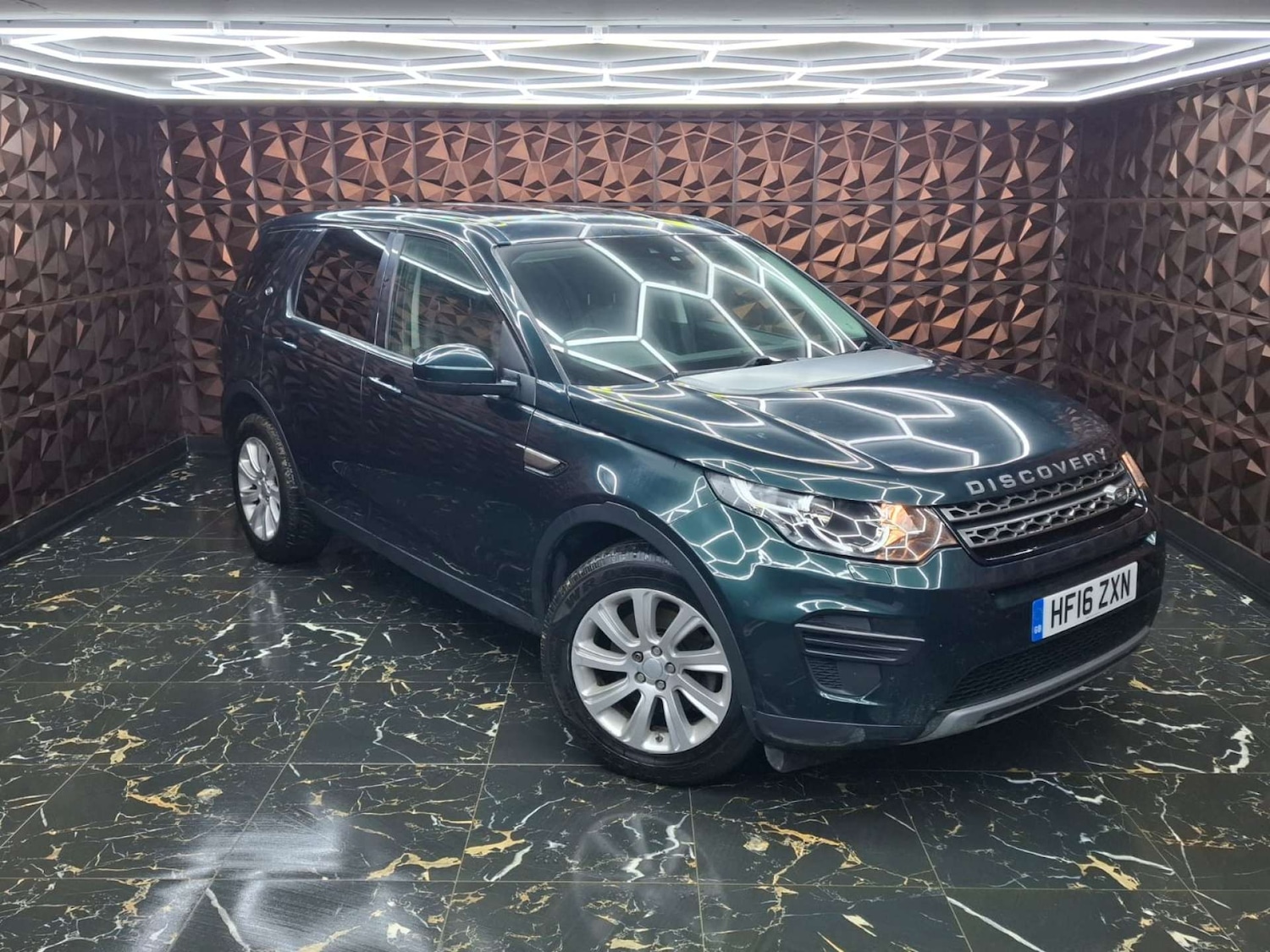 Used Land Rover Discovery Sport 2016 for sale - 77151155: Photo 24