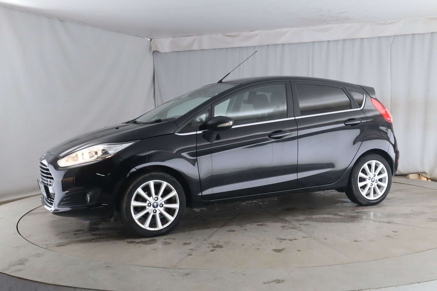 Used Ford Fiesta 2017 for sale - 77575822: Photo 4