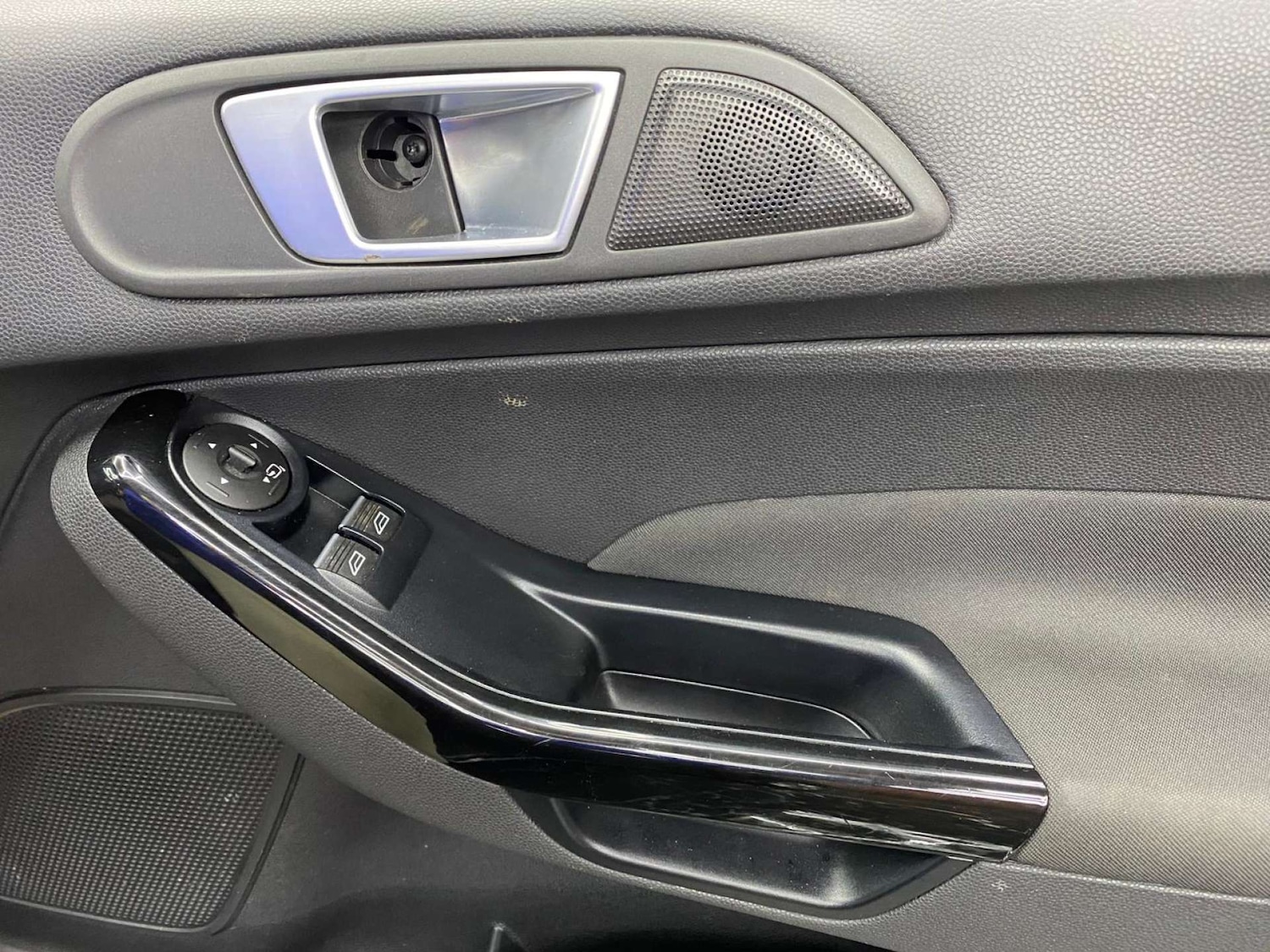 Used Ford Fiesta 2017 for sale - 77575822: Photo 9