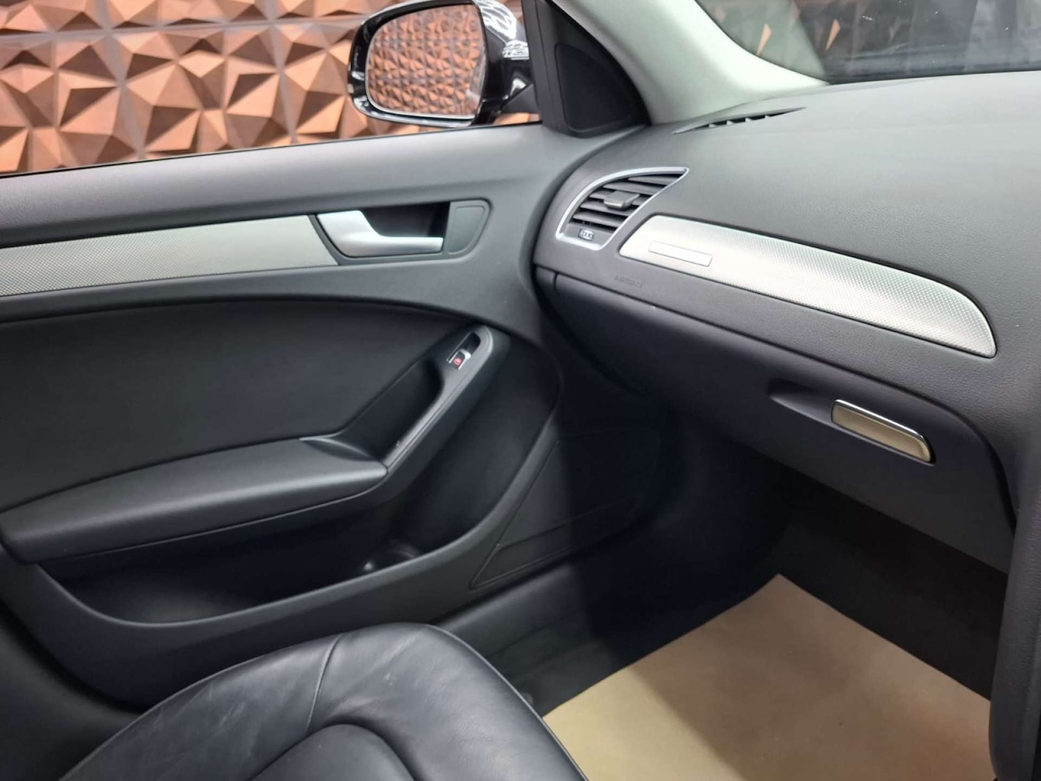 Used Audi A4 2014 for sale - 76921348: Photo 10