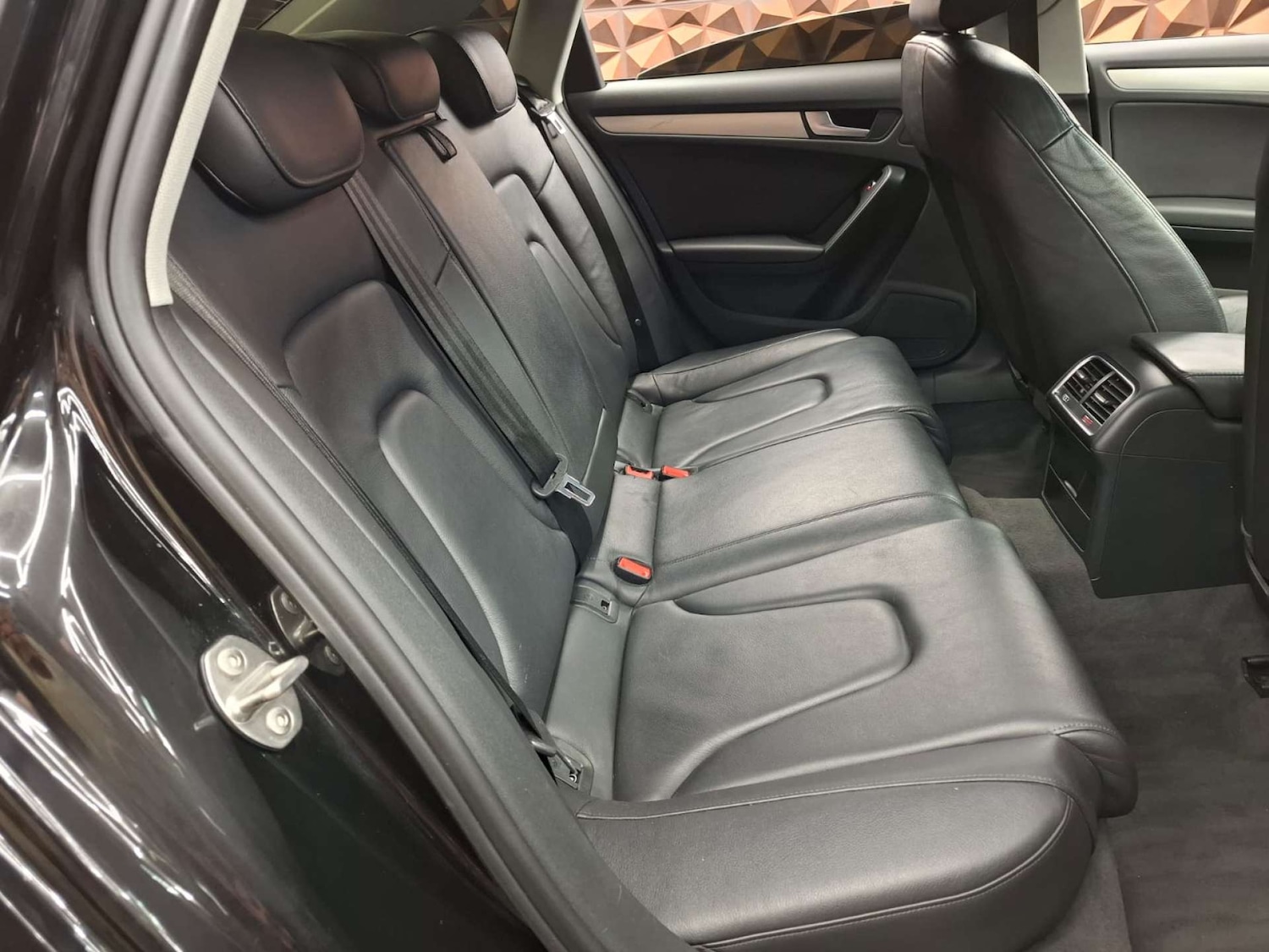 Used Audi A4 2014 for sale - 76921348: Photo 12