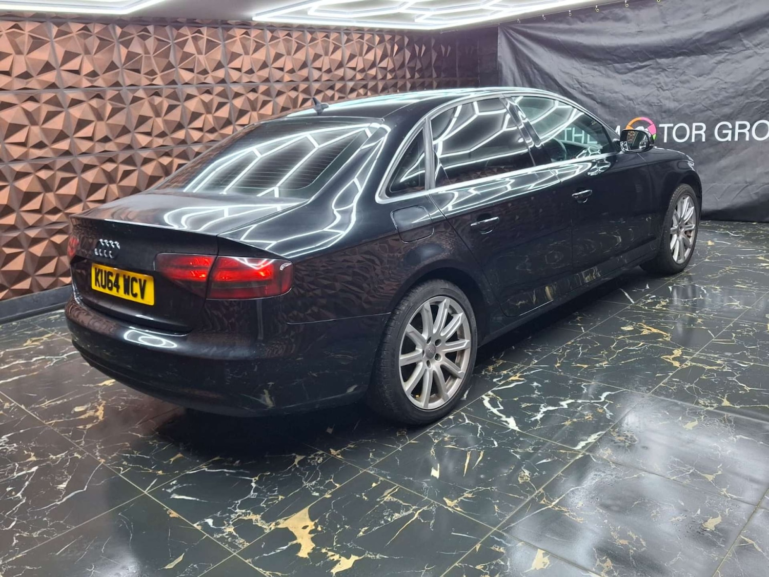 Used Audi A4 2014 for sale - 76921348: Photo 28