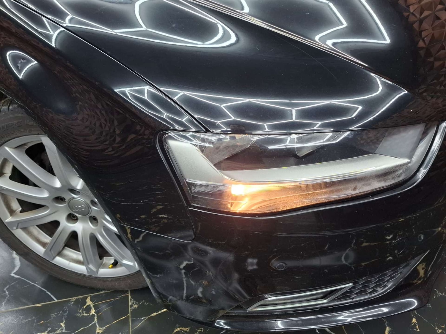 Used Audi A4 2014 for sale - 76921348: Photo 5