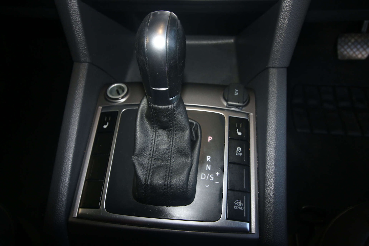 Used Volkswagen Amarok 2015 for sale - 77837295: Photo 4