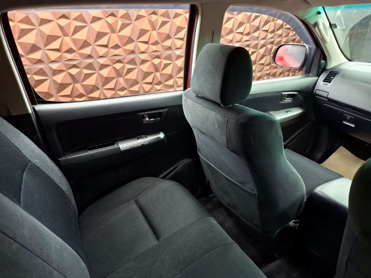 Used Toyota Hilux 2015 for sale - 76921401: Photo 12