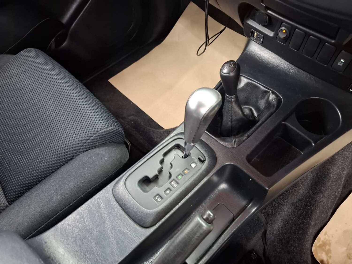 Used Toyota Hilux 2015 for sale - 76921401: Photo 21