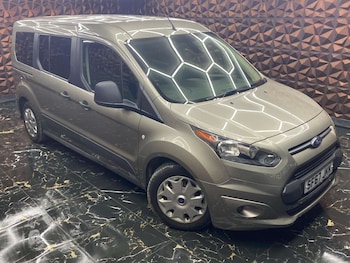 Used Ford Grand Tourneo Connect 2017 for sale - 79346243: Photo