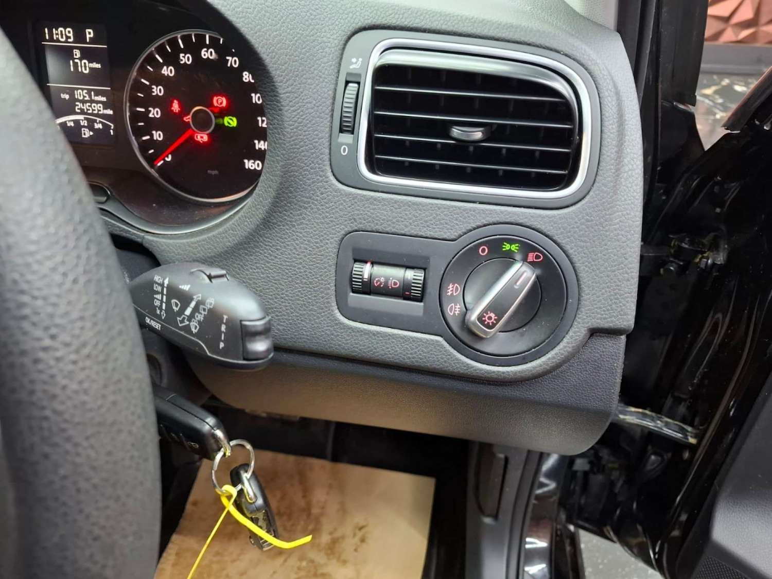 Used Volkswagen Polo 2013 for sale - 76921312: Photo 31