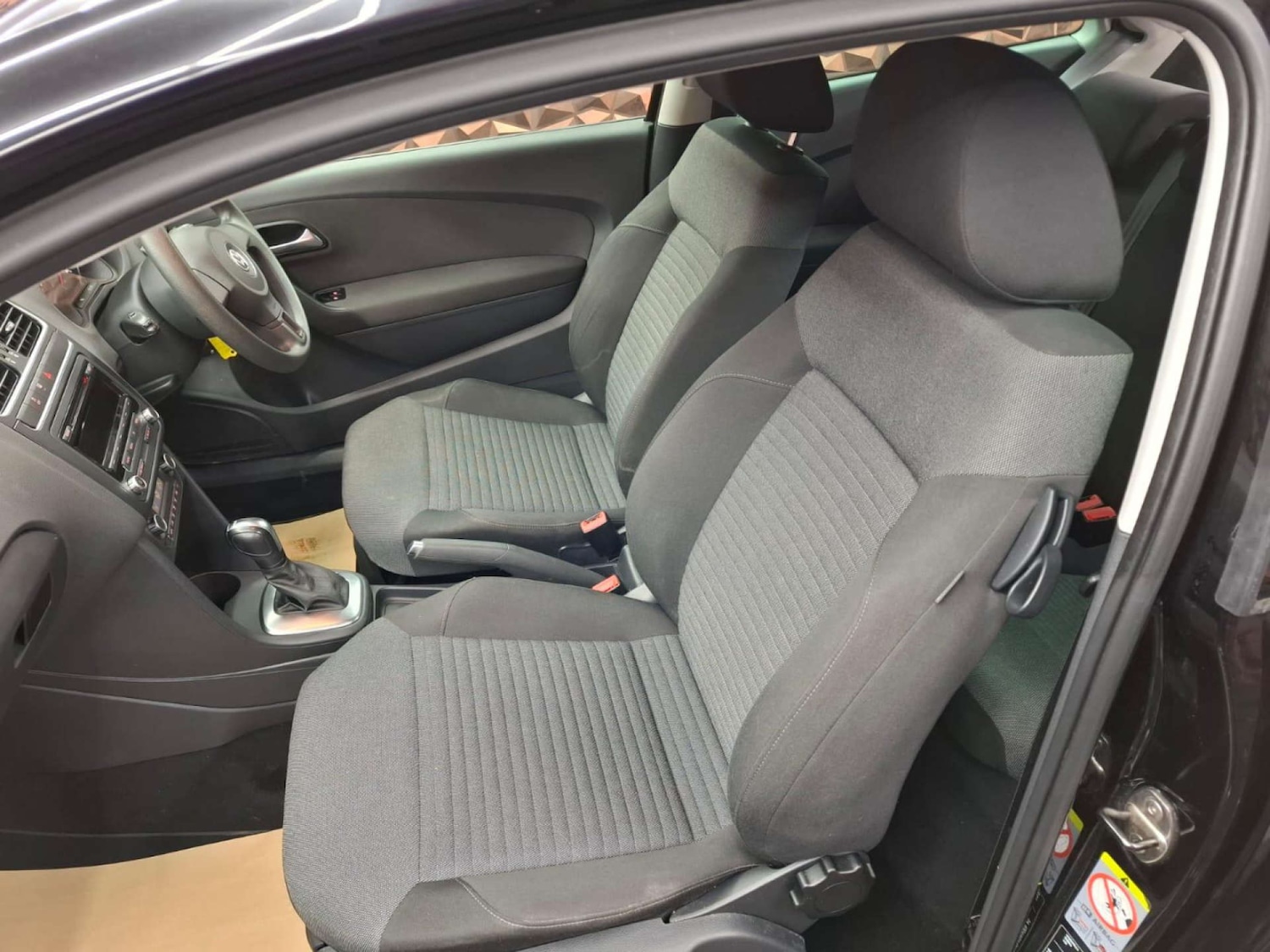 Used Volkswagen Polo 2013 for sale - 76921312: Photo 36