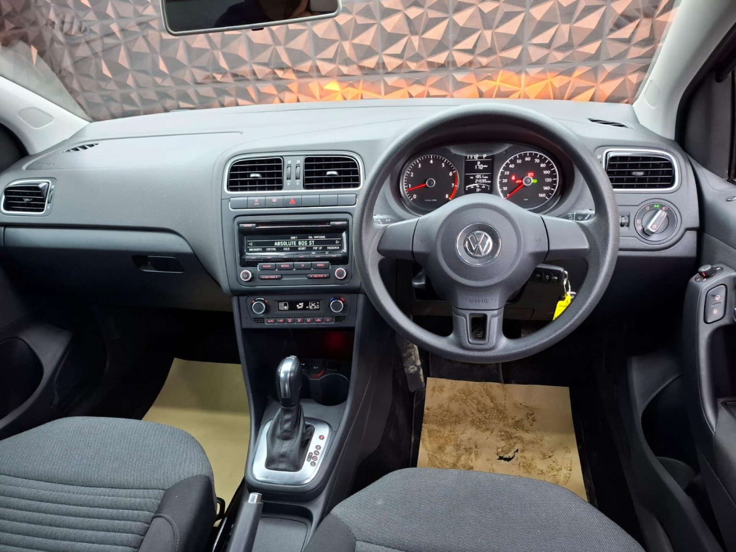 Used Volkswagen Polo 2013 for sale - 76921312: Photo 38