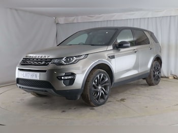 Used Land Rover Discovery Sport 2017 for sale - 77809758: Photo