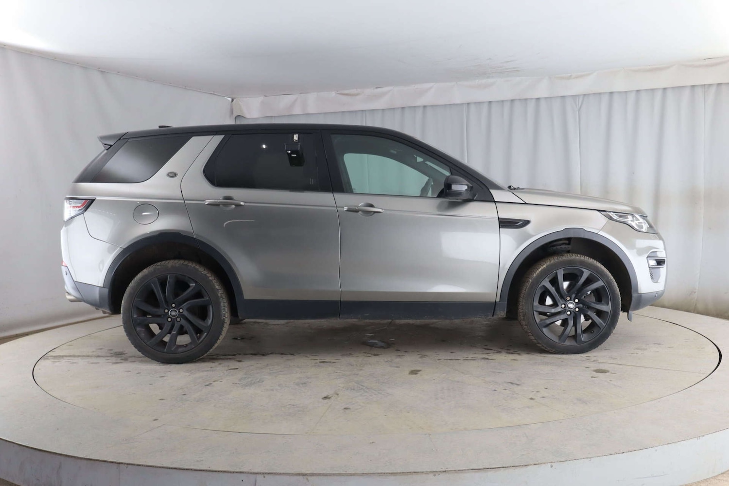 Used Land Rover Discovery Sport 2017 for sale - 77809758: Photo 5