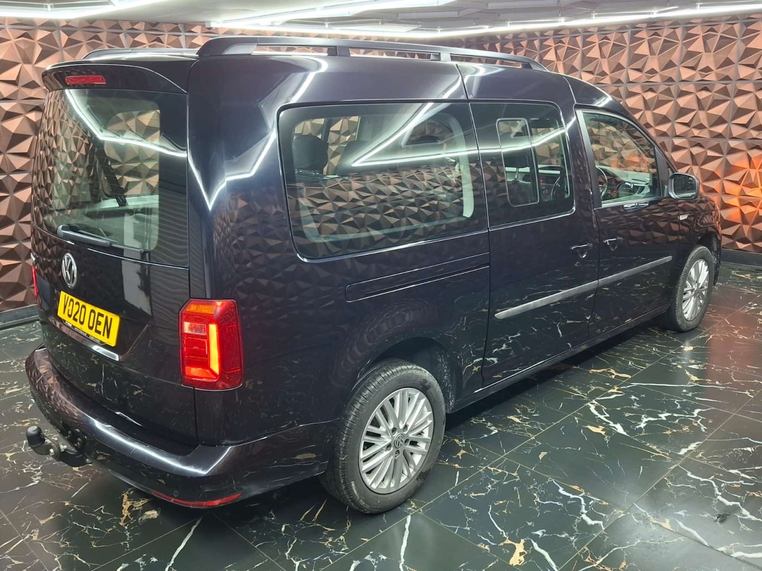 Used Volkswagen Caddy Maxi Life 2020 for sale - 77151217: Photo 11