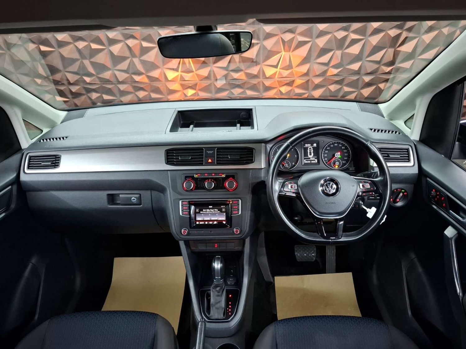 Used Volkswagen Caddy Maxi Life 2020 for sale - 77151217: Photo 13