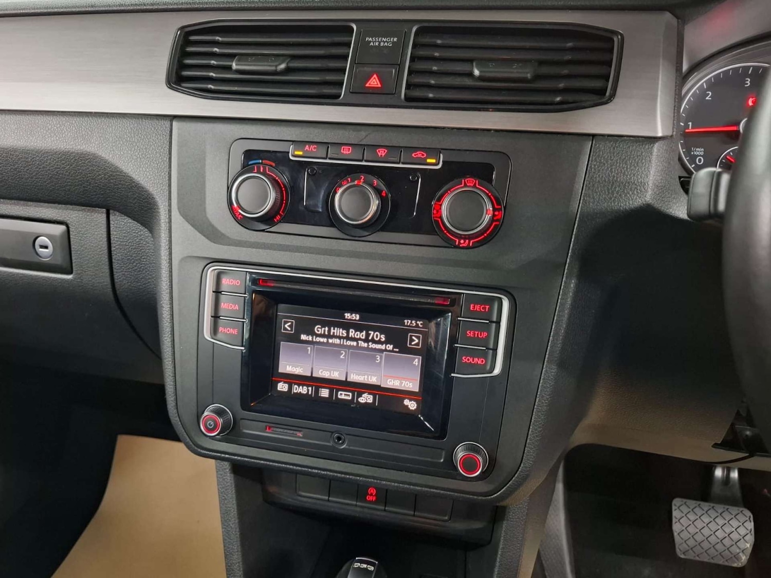 Used Volkswagen Caddy Maxi Life 2020 for sale - 77151217: Photo 15