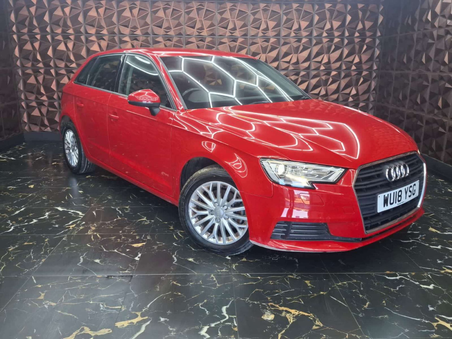 Used Audi A1 2016 for sale - 76921335: Photo 5