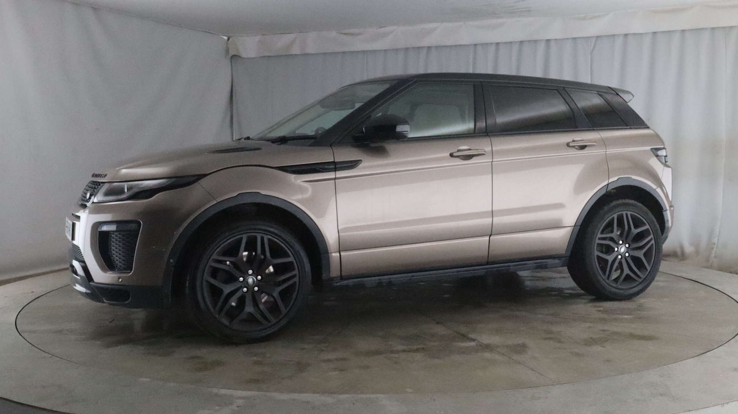Used Land Rover Range Rover Evoque 2016 for sale - 77249214: Photo 4