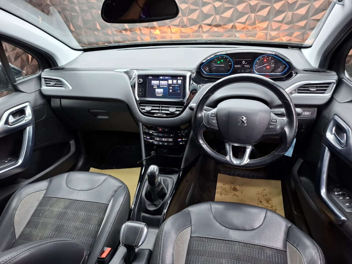 Used Peugeot 2008 2016 for sale - 76921374: Photo 27