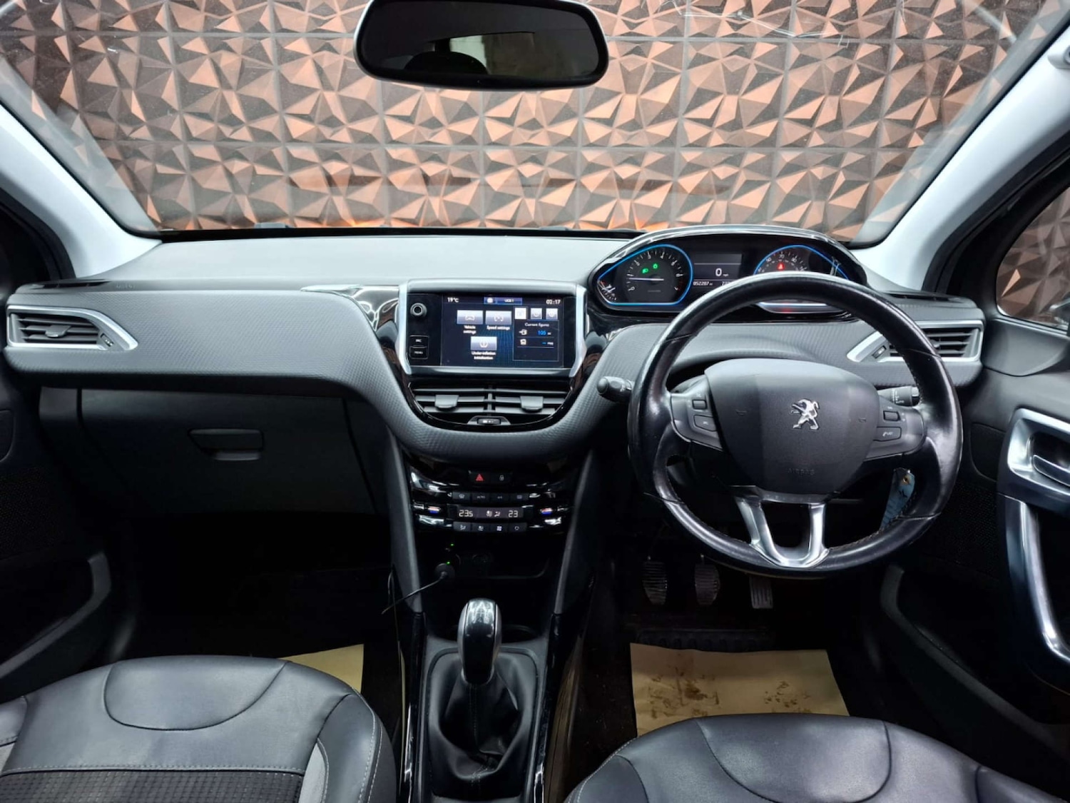 Used Peugeot 2008 2016 for sale - 76921374: Photo 30