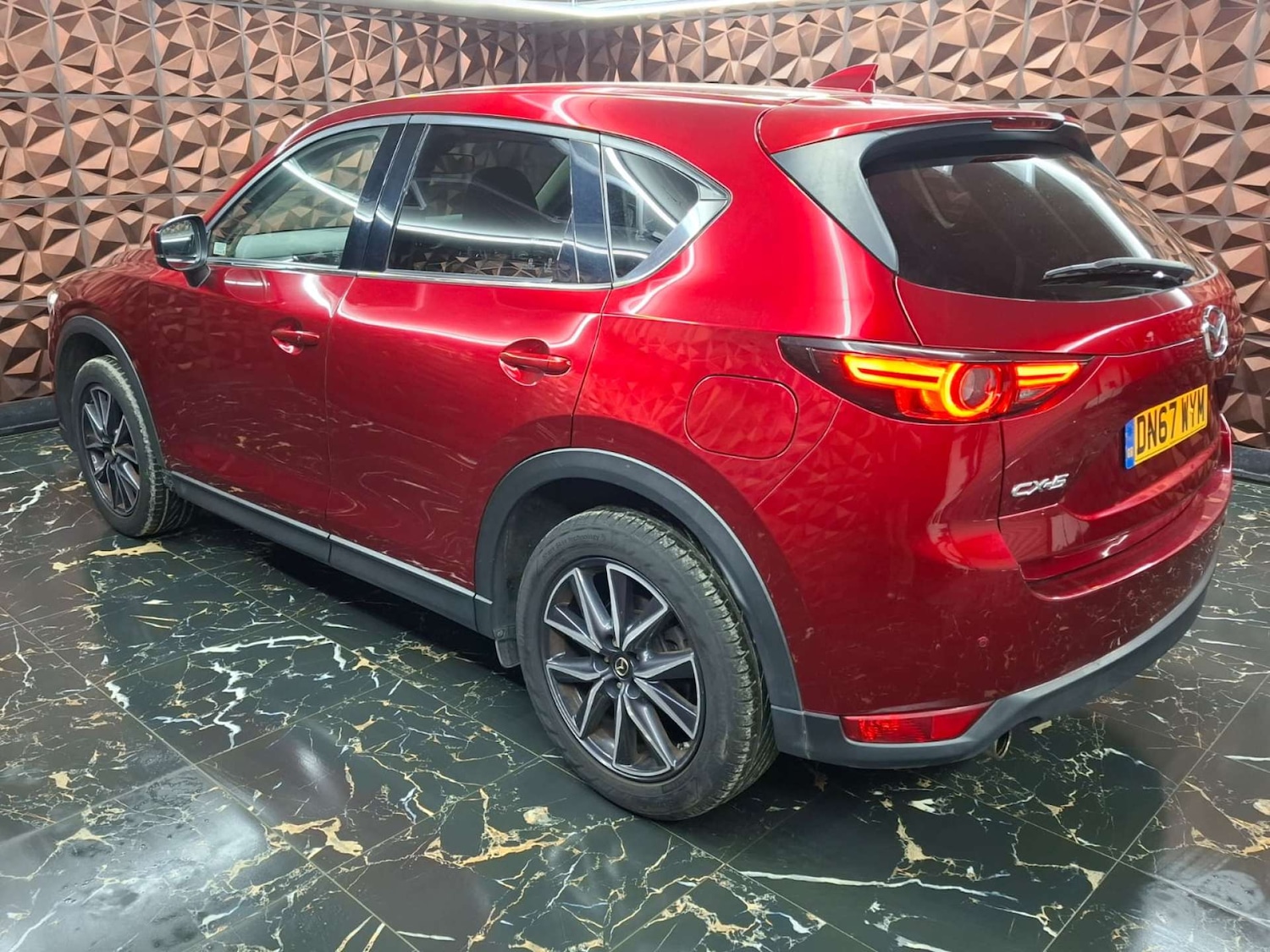 Used Mazda CX-5 2017 for sale - 76921472: Photo 9