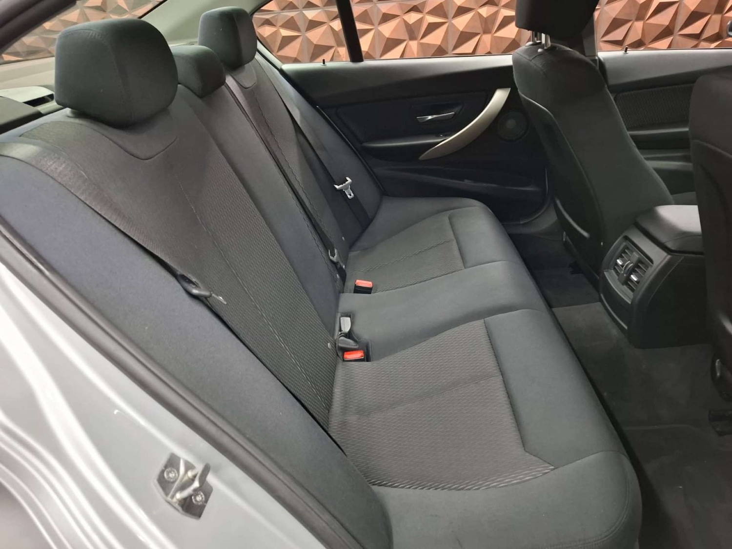 Used BMW 3 Series 2015 for sale - 76921404: Photo 10