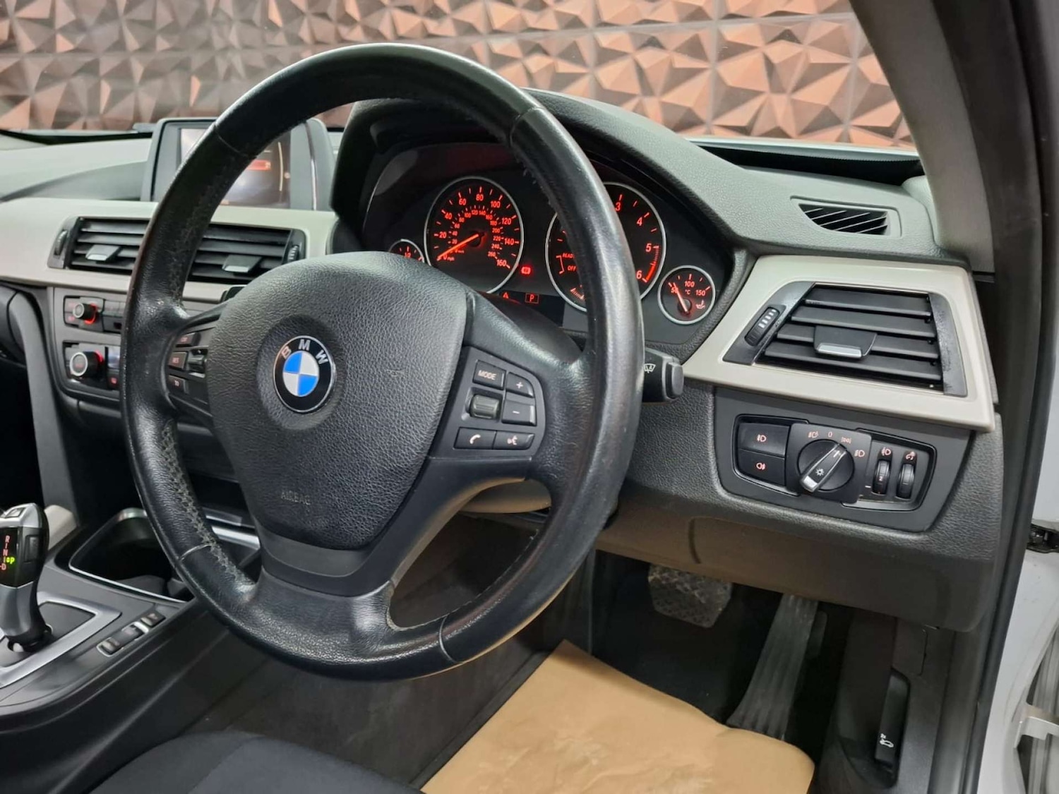 Used BMW 3 Series 2015 for sale - 76921404: Photo 21