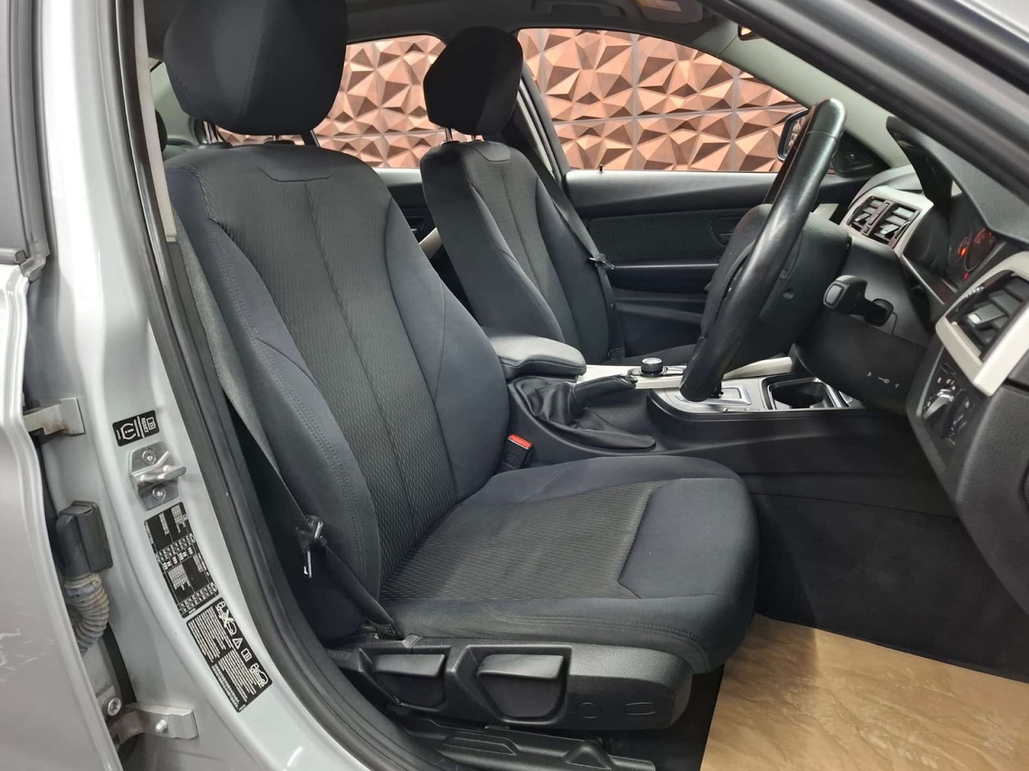 Used BMW 3 Series 2015 for sale - 76921404: Photo 7