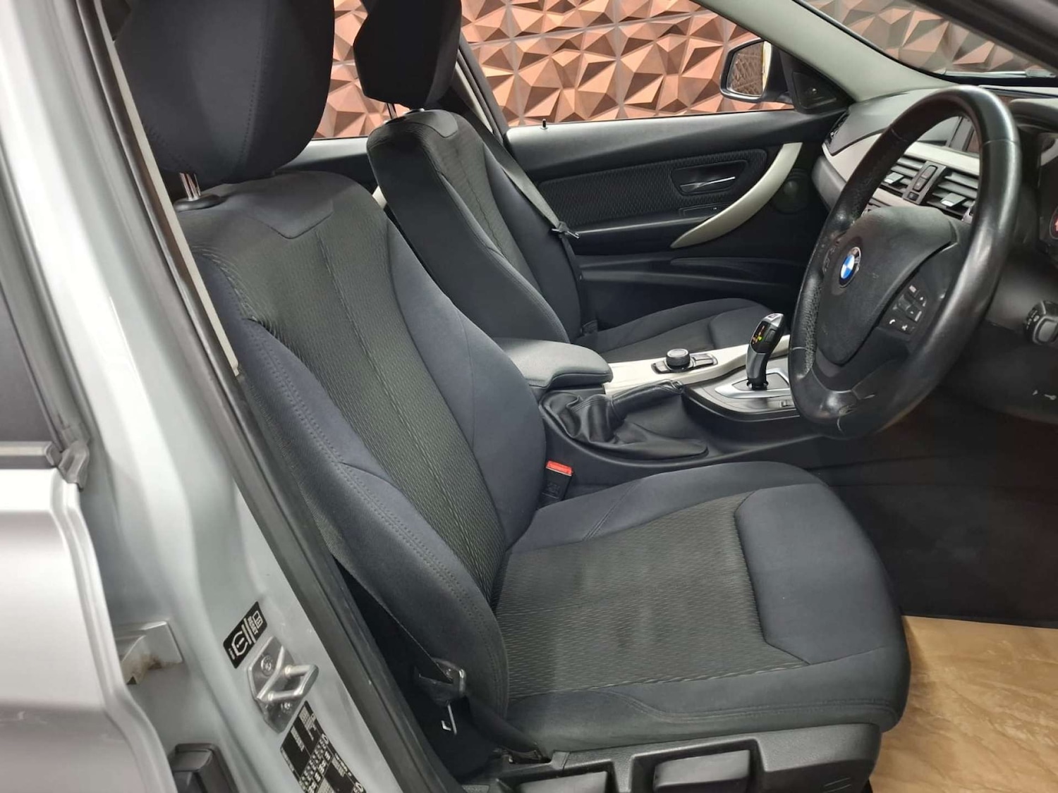 Used BMW 3 Series 2015 for sale - 76921404: Photo 8