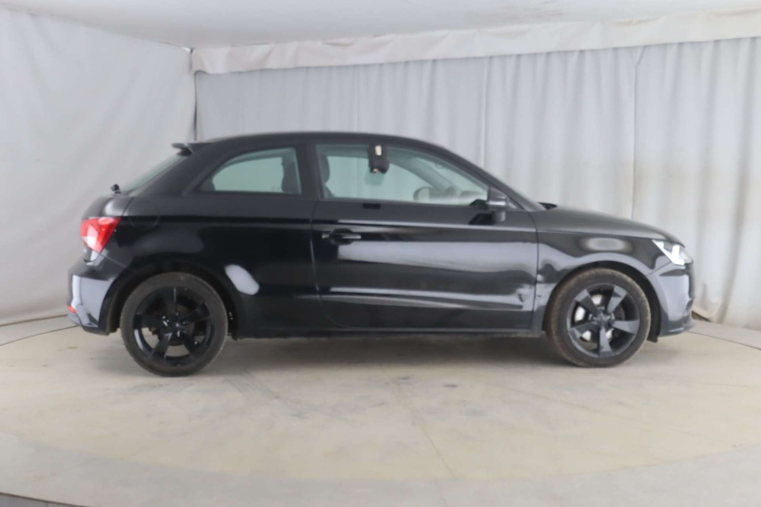 Used Audi A1 2017 for sale - 77173420: Photo 4