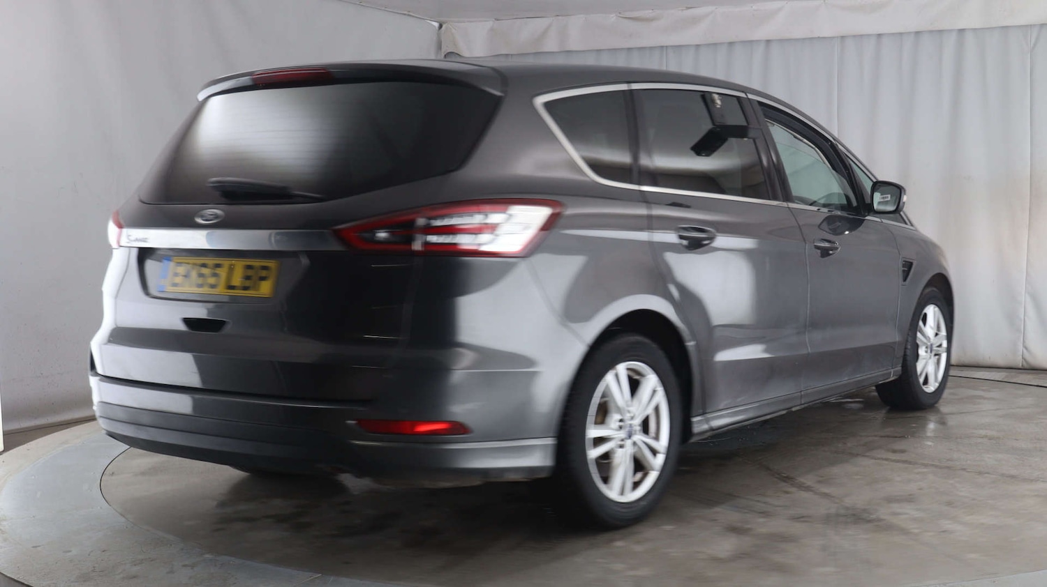 Used Ford S-Max 2015 for sale - 77249221: Photo 7