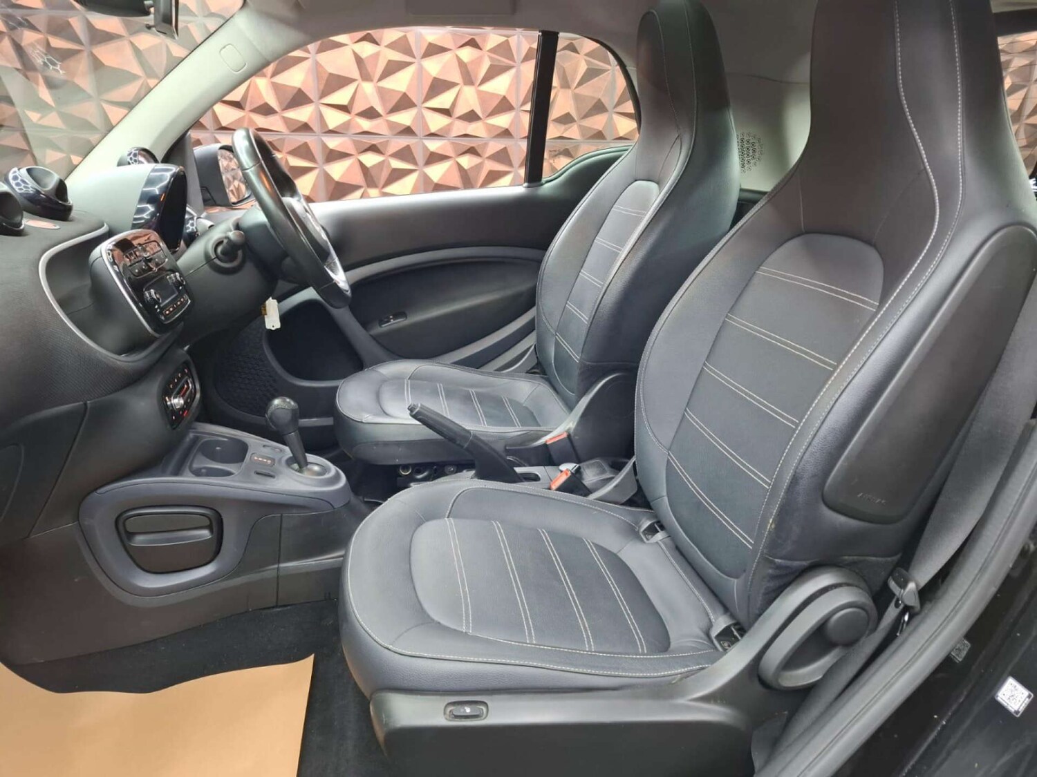 Used smart fortwo 2017 for sale - 76921483: Photo 14