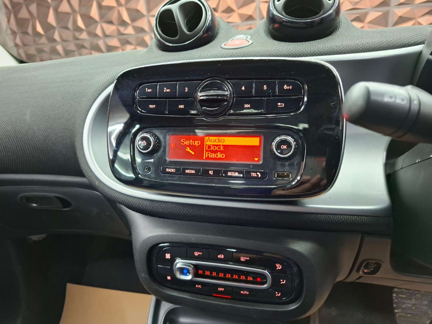 Used smart fortwo 2017 for sale - 76921483: Photo 27