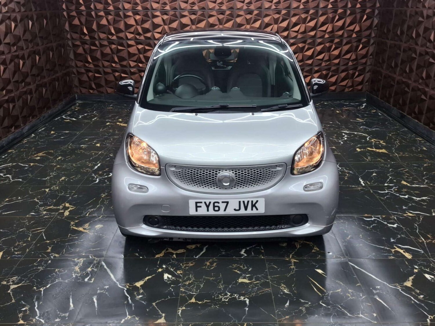 Used smart fortwo 2017 for sale - 76921483: Photo 3