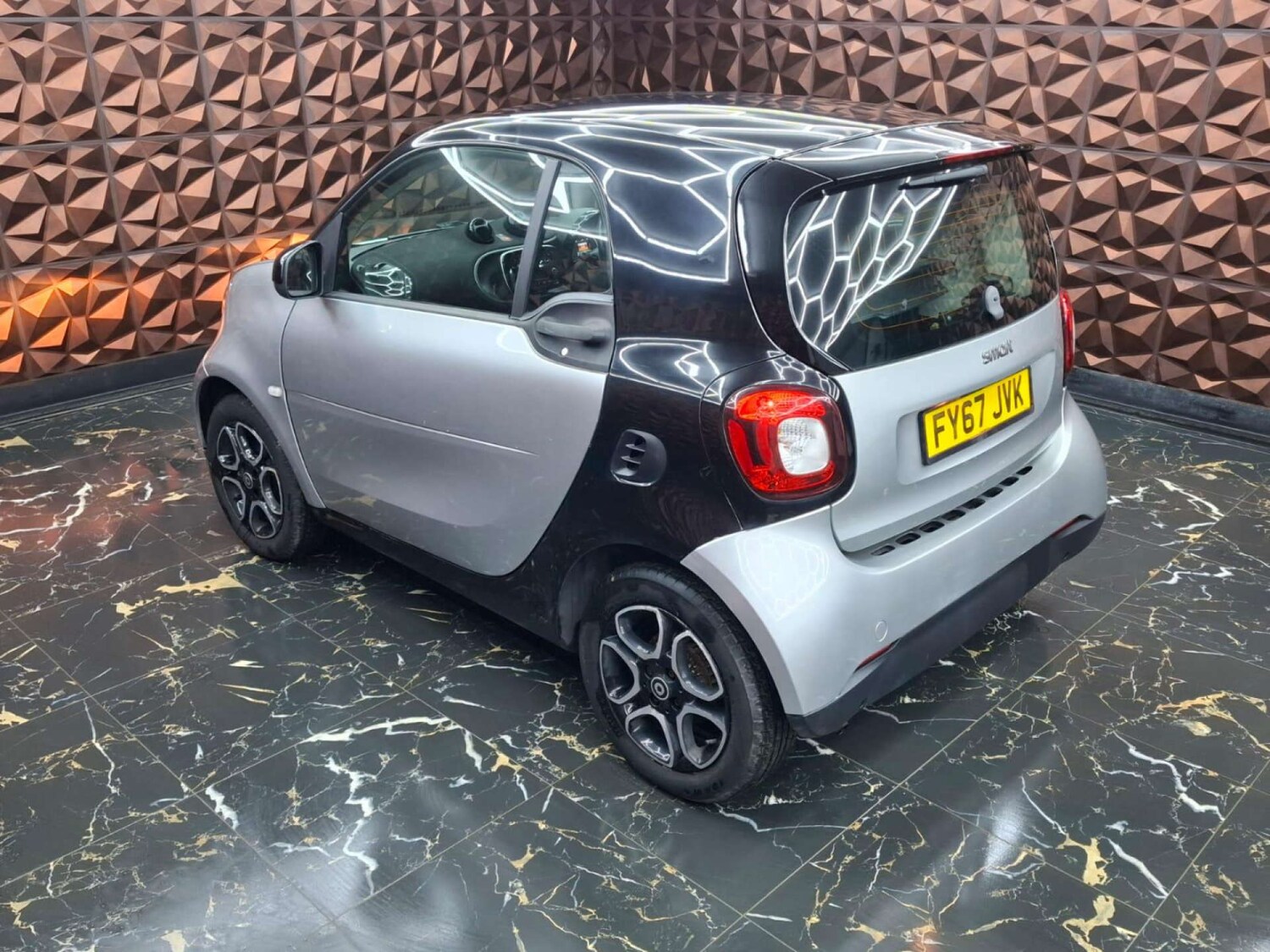 Used smart fortwo 2017 for sale - 76921483: Photo 34
