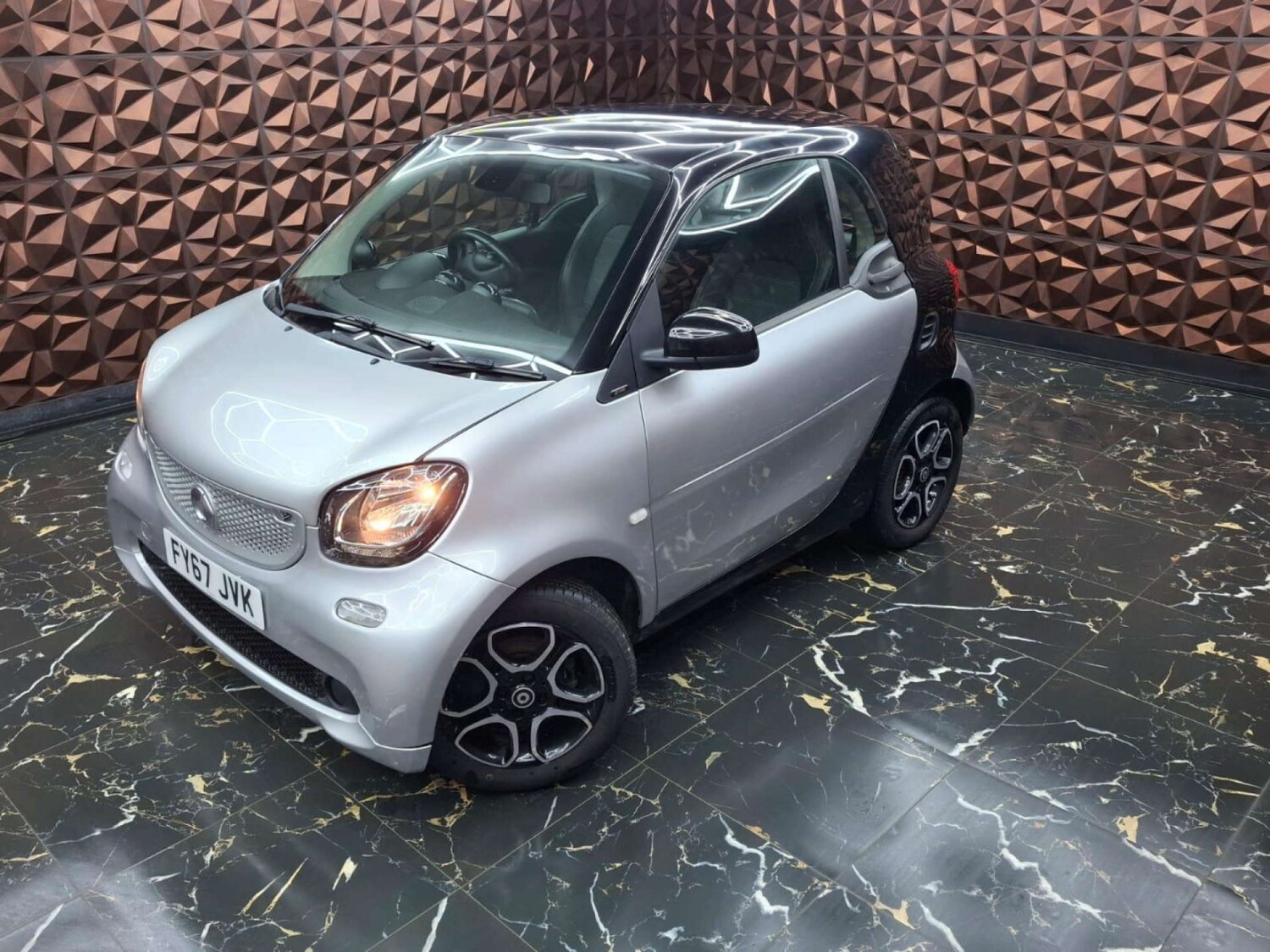Used smart fortwo 2017 for sale - 76921483: Photo 5
